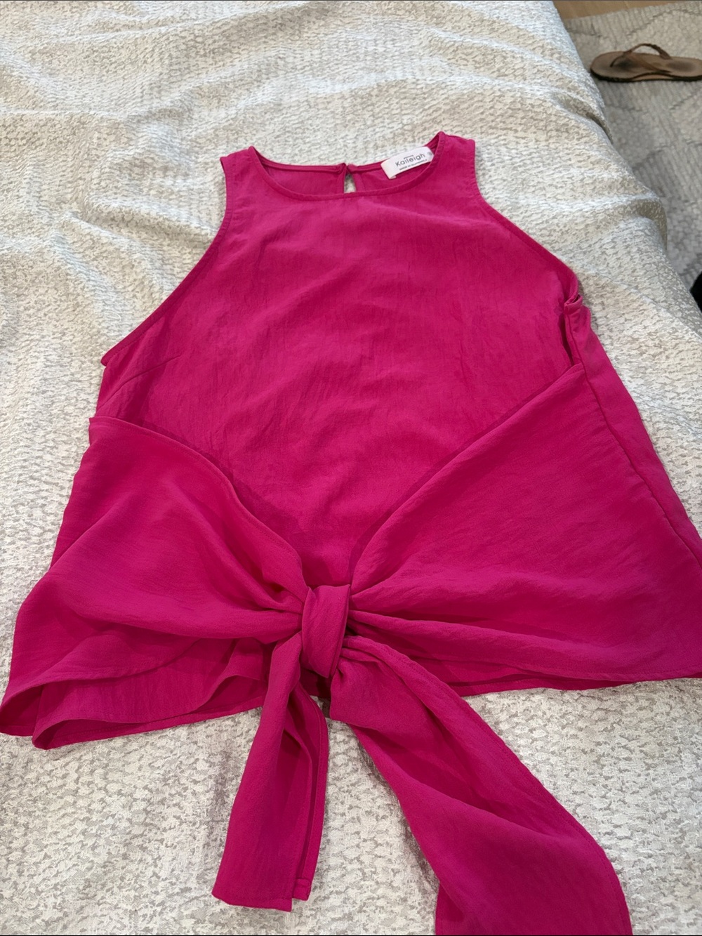 Kaileigh Fuchsia Tie-Front Sleeveless Camisole